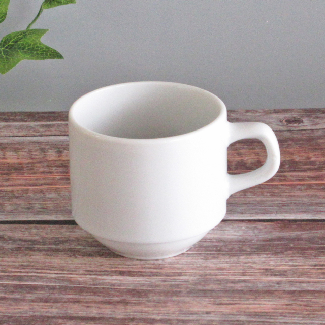 ホテル スタック カップ 横