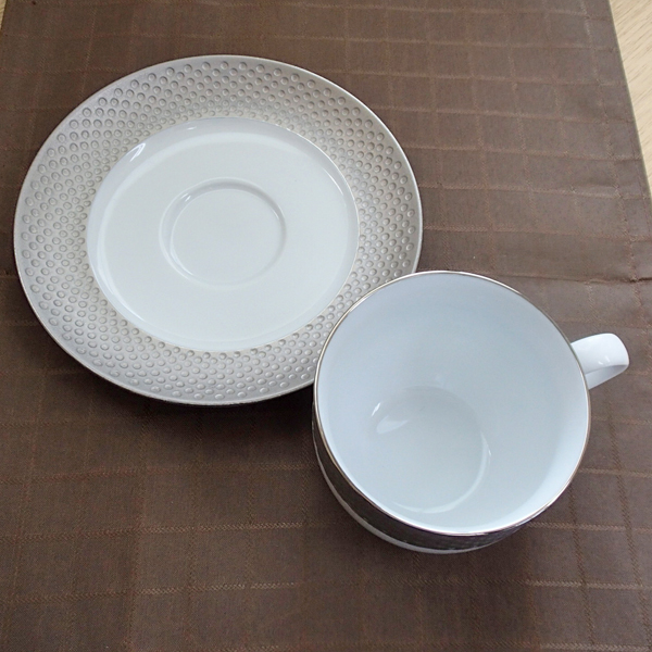 コーヒーカップソーサー 白 プラチナ Vnusutaベヌスタ 洋食器 業務用食器 STUDIO010 商品番号:svt-304-305