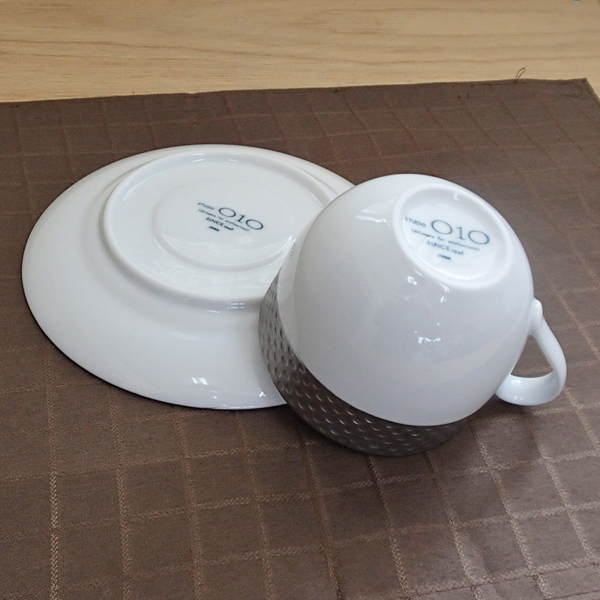 コーヒーカップソーサー 白 プラチナ Vnusutaベヌスタ 洋食器 業務用食器 STUDIO010 商品番号:svt-304-305